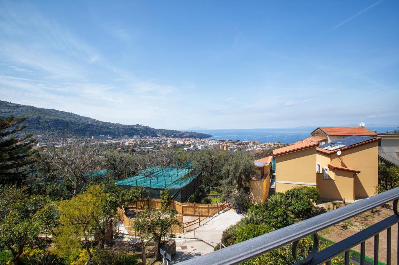 Eterea Charming Suites Sorrento Esterno foto