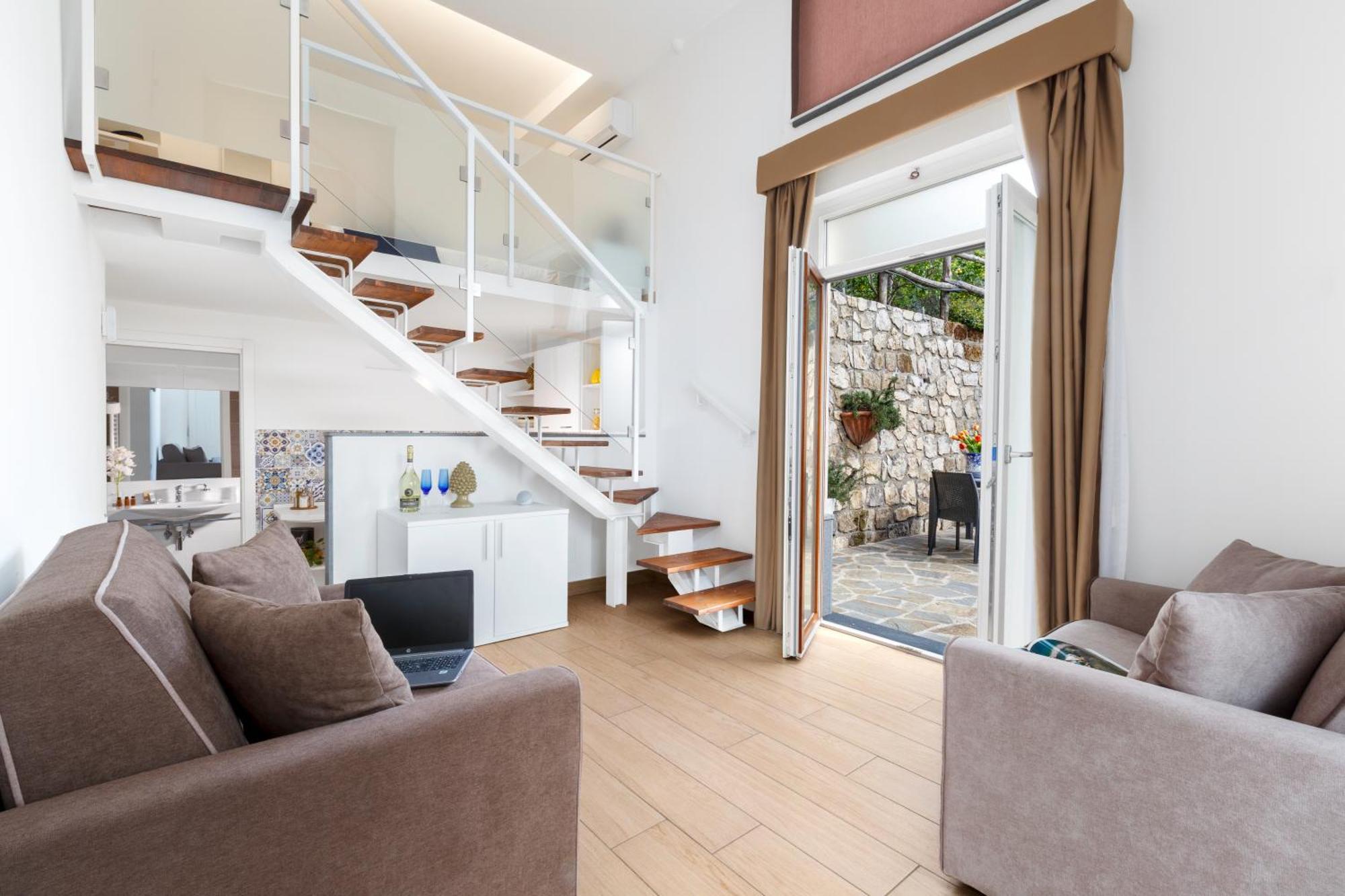 Eterea Charming Suites Sorrento Esterno foto
